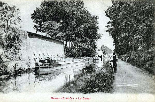 Sevran (S.-et-O ). - Le Canal